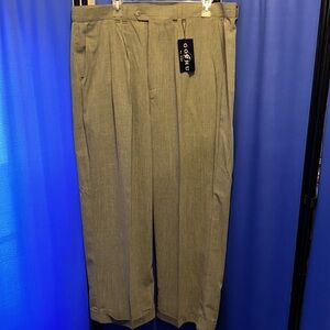 NWT Men’s Casual Olive Slacks